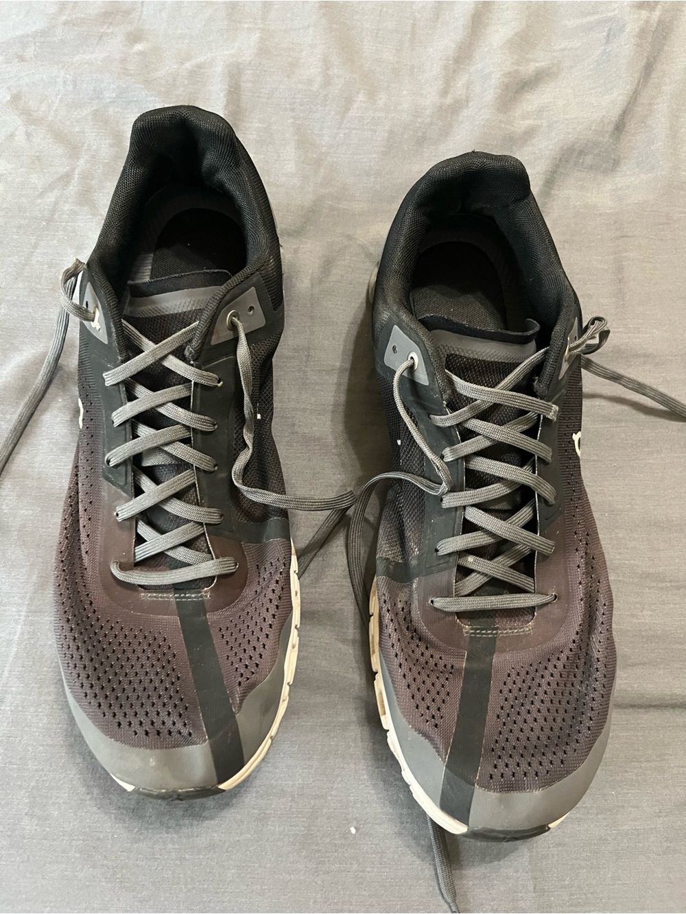 On Running - Athletic Running Shoes